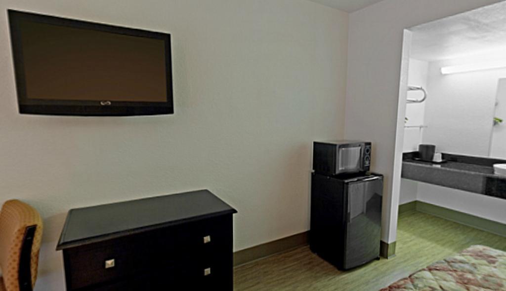 Econo Lodge Metropolis Szoba fotó