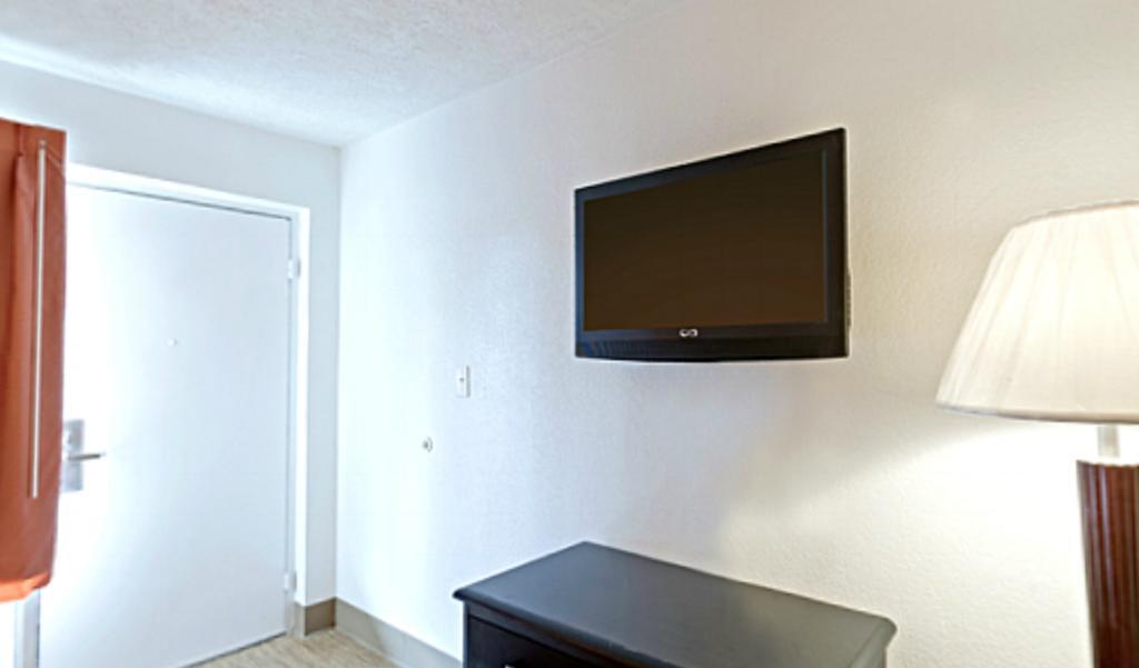Econo Lodge Metropolis Szoba fotó